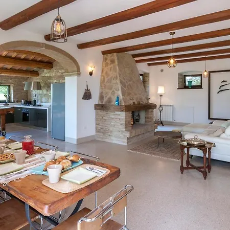 Casa Melograno 11&2, Emma