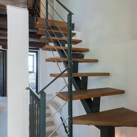 Casa Melograno 11&2, Emma *