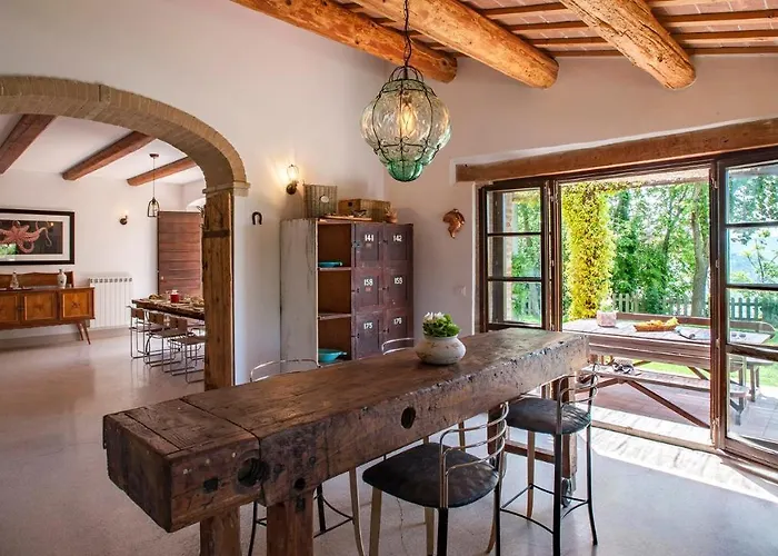 Casa Melograno 11&2, Emma Montefelcino